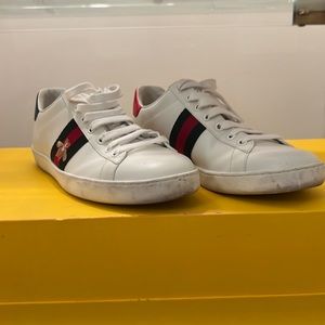 Gucci New Ace Bee Embroidered Sneakers